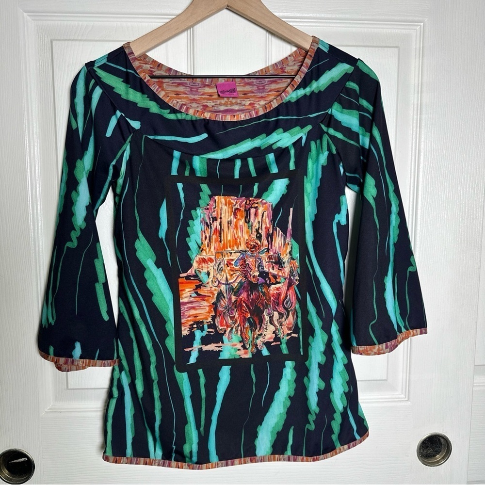 Save the Queen Cowboy Top Womens Medium Black Green Stretch Scoop Neck‎ Artsy